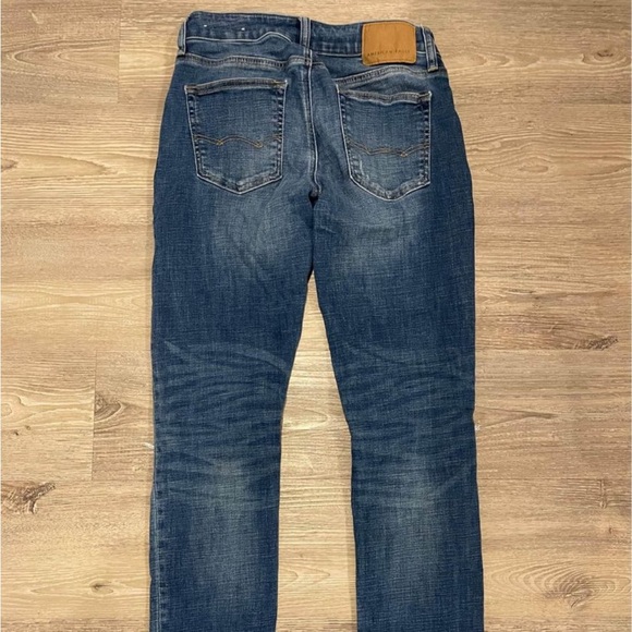 Blue Washed Ripped American Eagle Jeans - Picture 4 of 4